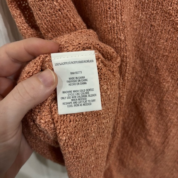 O'Neill V-Neck Orange Tank Top Sweater - Picture 6 of 8